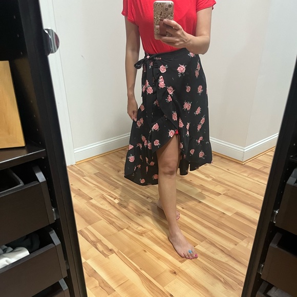 Divided Dresses & Skirts - H&M Wrap Skirt